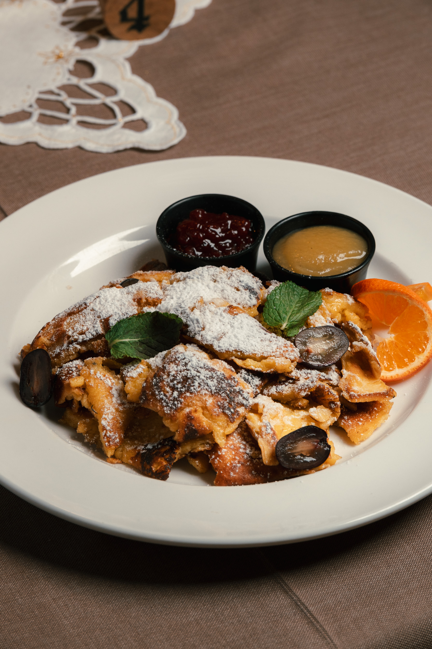 Kaiserschmarrn aus der Südtiroler Küche